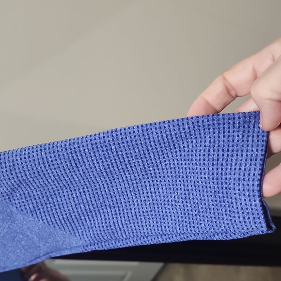 Sweater - Picture 4 of 4